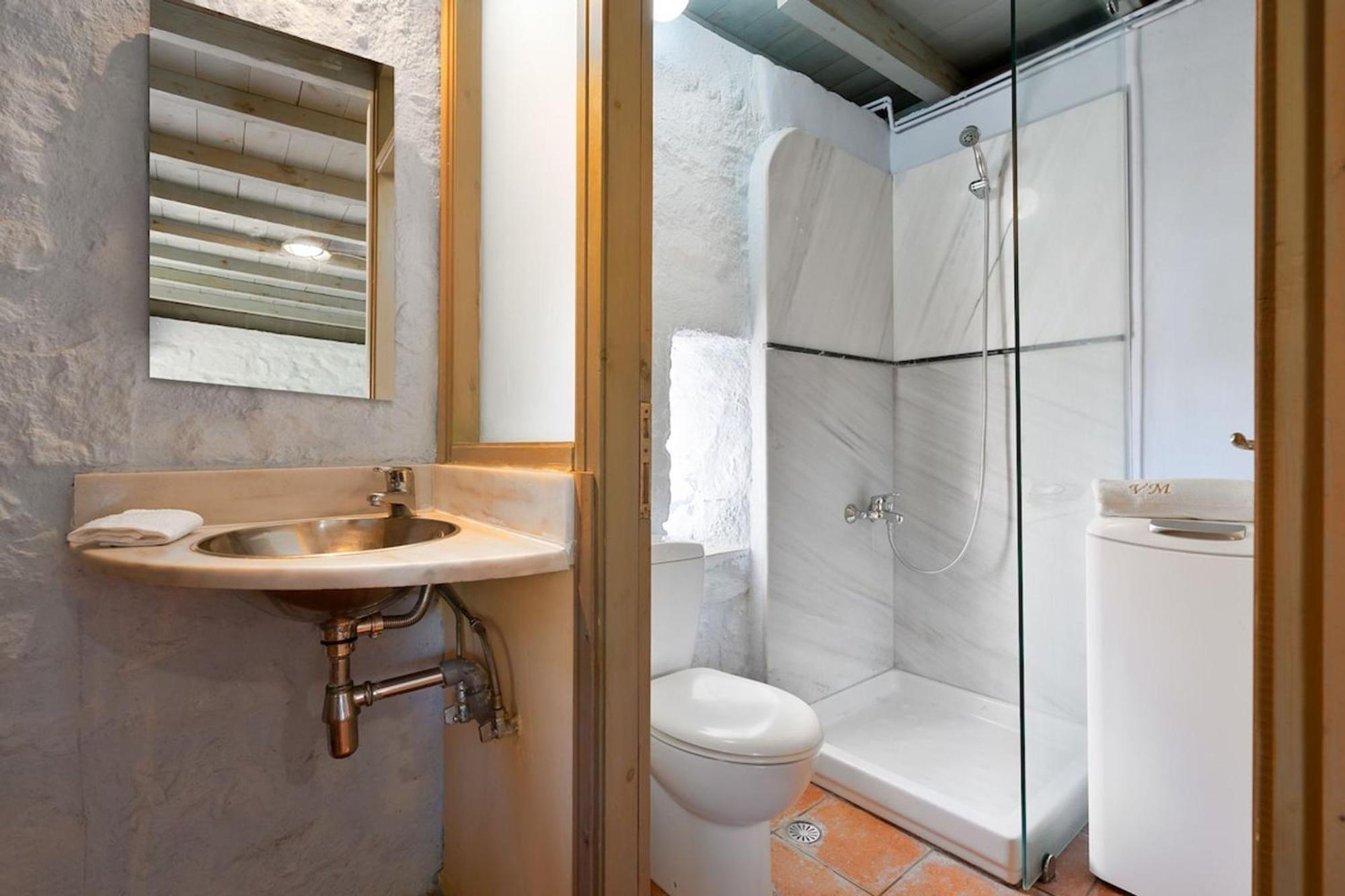 Villa Mediterranea, With Heated Pool Livadia  Екстериор снимка